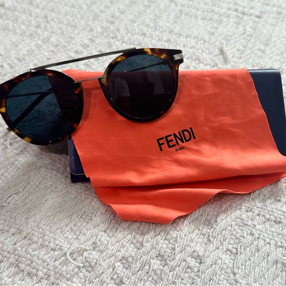 FENDI Sunglasses